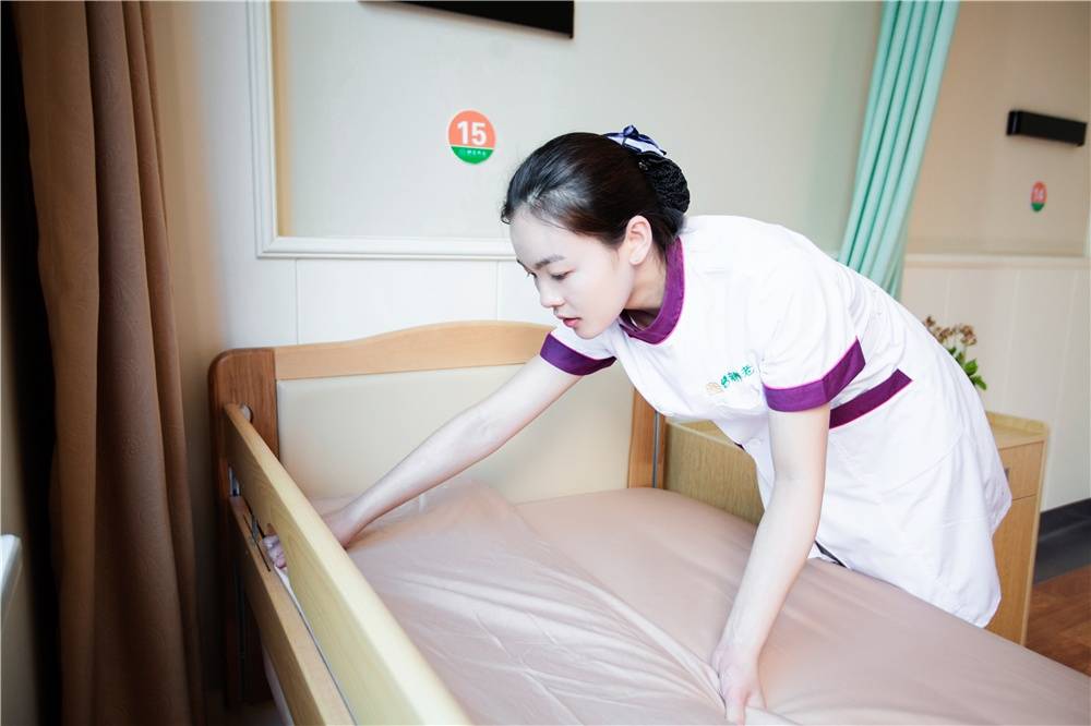 构北京双井恭和苑专业设施临终关怀服务体系剖析优选机构尊龙凯时app网站2026最新北京认知症专业照护机(图4) 构北京双井恭和苑专业设施临终关怀服务体系剖析优选机构尊龙凯时app网站2026最新北京认知症专业照护机(图4)