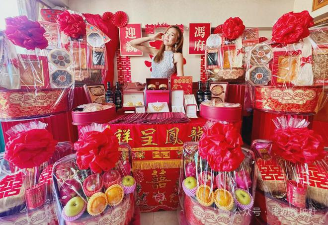 神”将成婚纱相连换4套晚装大晒好身材尊龙凯时人生就是搏平台恭喜！“东张女